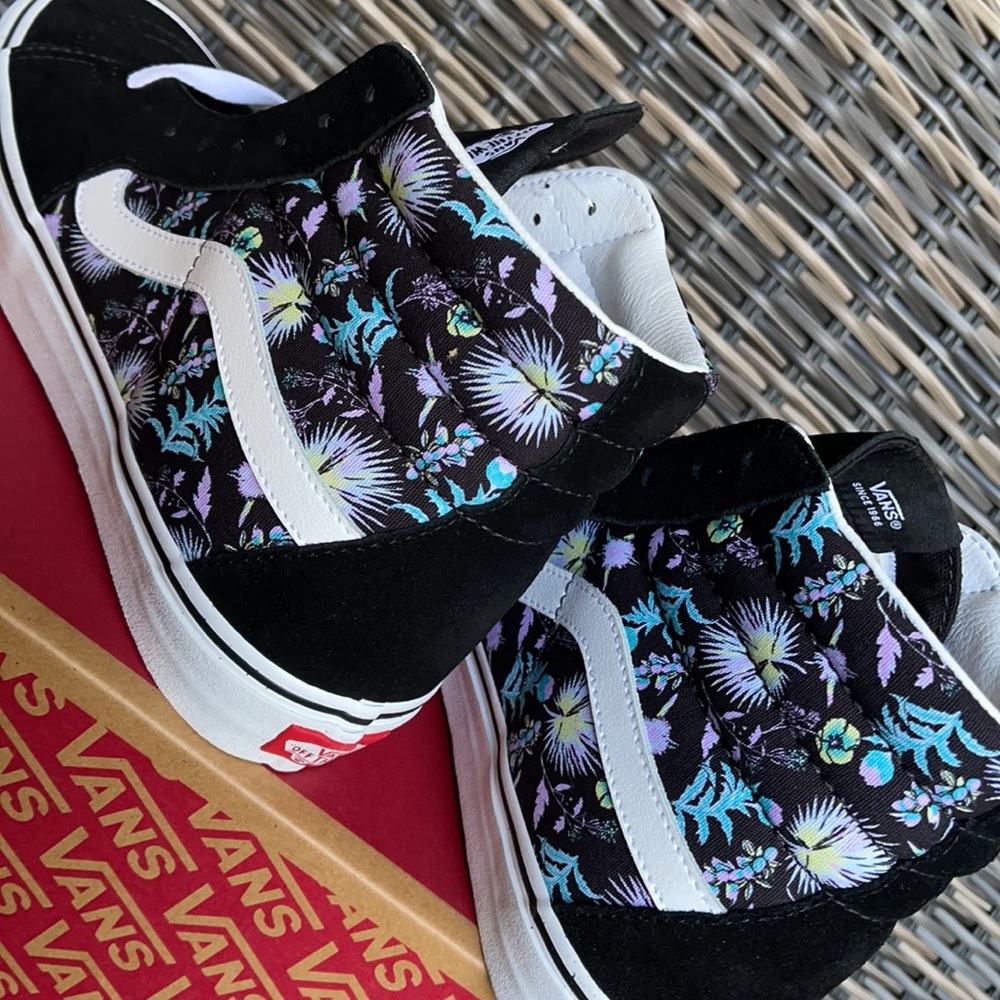 Vans Sk8-Hi Paradise Floral Black/True White MENS - Picture 15 of 16